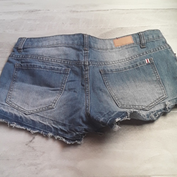 Shorts - Picture 2 of 2